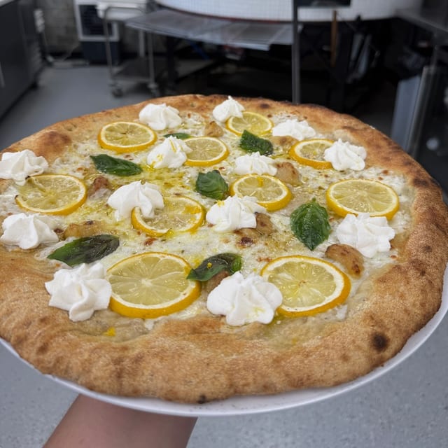 Sorrento Lemon-garlic Pizza.