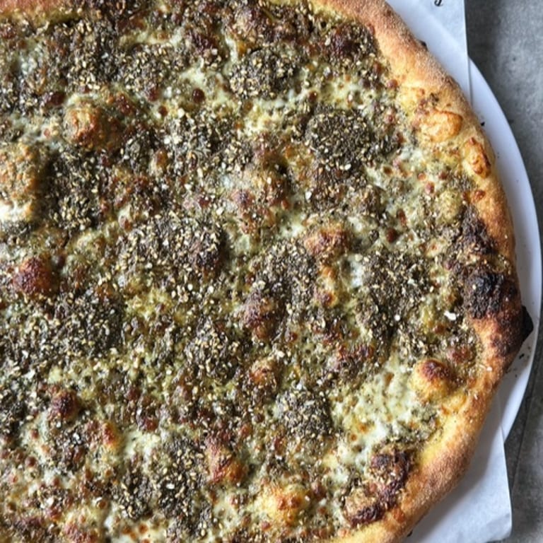 Delicious Pizza Bianca Awaits